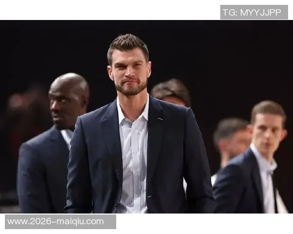 罗威与杨瀚森等中锋一致支持斯普利特担任球队主教练