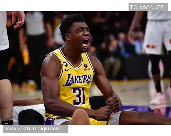 托马斯布莱恩特绝杀被帽愤怒推开摄像头引发热议 托马斯布莱恩特绝杀被帽愤怒推开摄像头引发热议