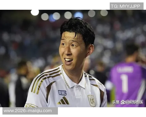 西蒙斯加盟热刺接过孙兴慜7号却17场未能破门引发热议 西蒙斯加盟热刺接过孙兴慜7号却17场未能破门引发热议