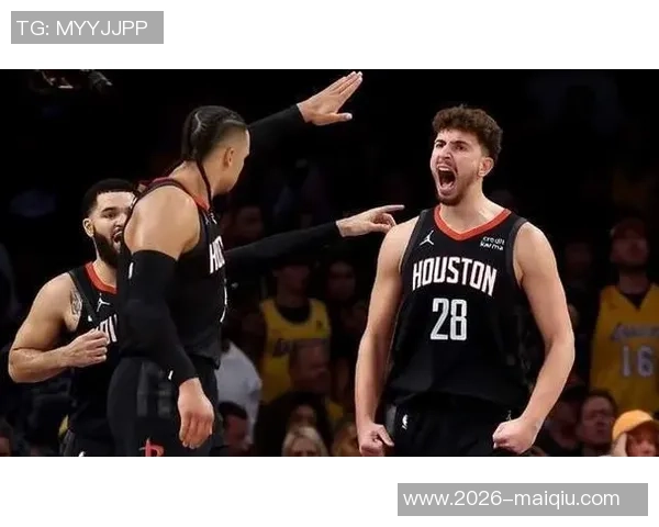 奥特赞赏狄龙强硬作风与求胜欲望展现出独特魅力与团队精神