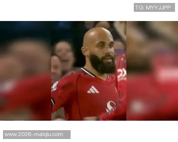 姆伯莫赞舍什科传球精彩海文与B费默契配合助力进球