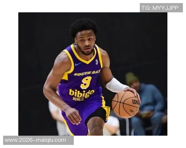 布朗尼表现出色值得湖人重视替补阵容亟待提升